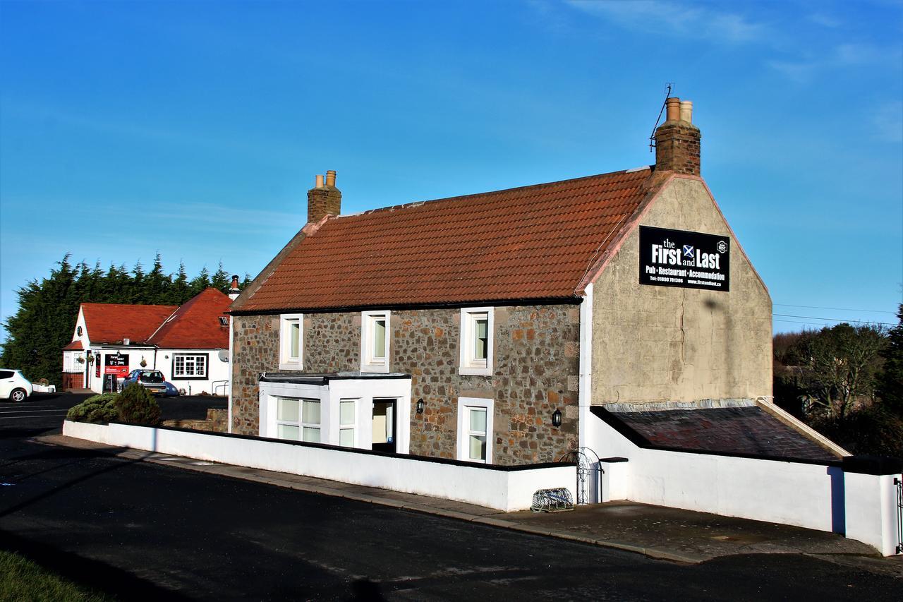 The First & Last Inn Eyemouth Eksteriør billede